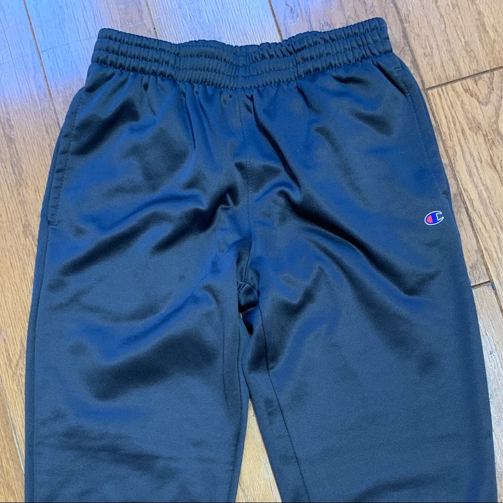 Champion Dark Grey Sweatpants Fit Women’s xs